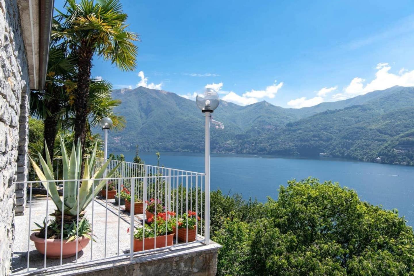 Villa Fantastica Carate Urio Екстериор снимка